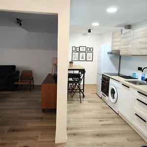 https://nuevo-centrico-apartamento-a-3-minutos-del-ave.catalonia-hotels.com